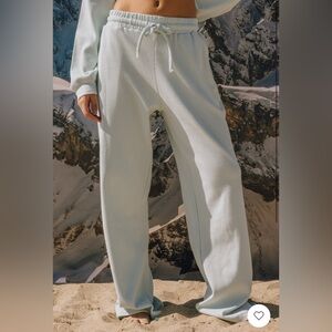 DAILY DRILLS LAKE DAY THERMAL PANTS - XS/S
Sold out online